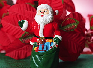 Santa Claus ceramic figurine HD wallpaper