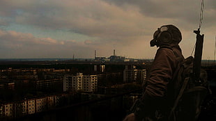 person's gray smoking mask, gas masks, Chernobyl