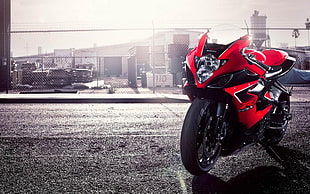 red and black sports bike, Suzuki GSX-R, red