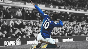 selective color photography of soccer player on field, Romelu Lukaku, sports, soccer, selective coloring
