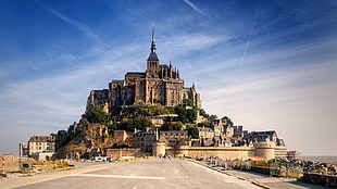 brown castle, castle, building, Mont Saint-Michel HD wallpaper