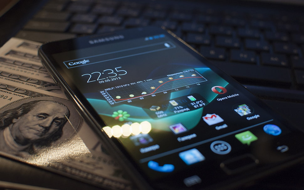 black Samsung galaxy smartphone HD wallpaper