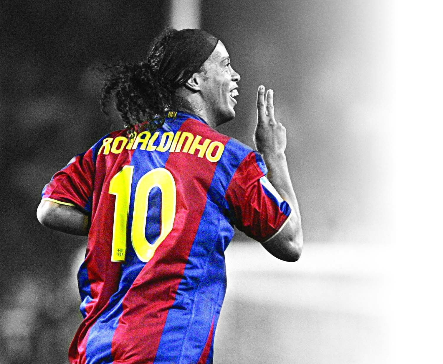 ronaldinho soccer jersey