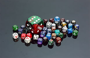 assorted-color dice lot, dice