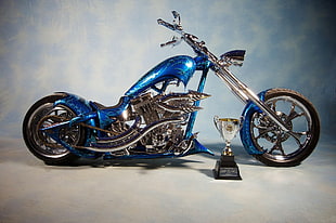 blue and chrome chopper motorcycle photo HD wallpaper
