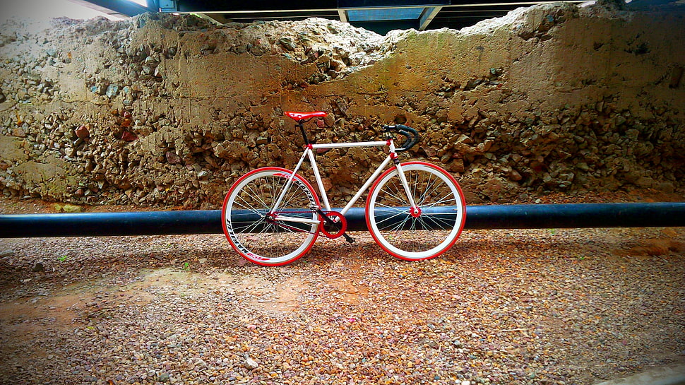red and white road bicycle, fixie, bicycle HD wallpaper