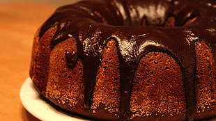 chocolate bundt cake, closeup, food, cake, chocolate HD wallpaper