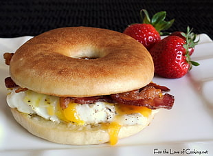 donuts bun with bacon and egg, food, eggs, strawberries, bagels