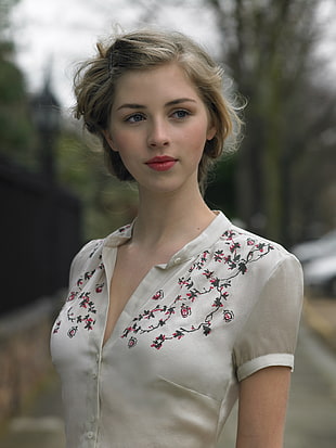 women's white and red floral dress, blonde, actress, Hermione Corfield, portrait
