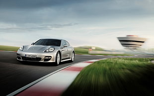 silver sedan, Porsche Panamera, car, Porsche HD wallpaper