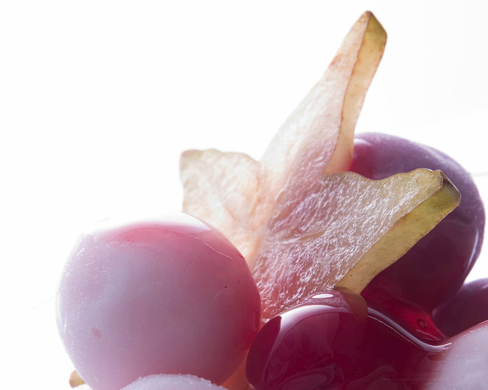 red unripe fruit HD wallpaper