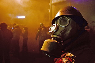 men's black gas mask, Ukraine, Ukrainian, Maidan, gas masks