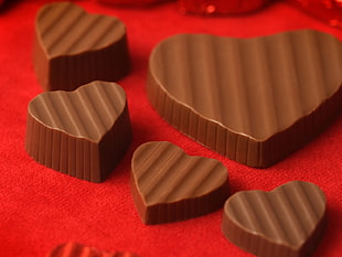 heart shape chocolate lot HD wallpaper