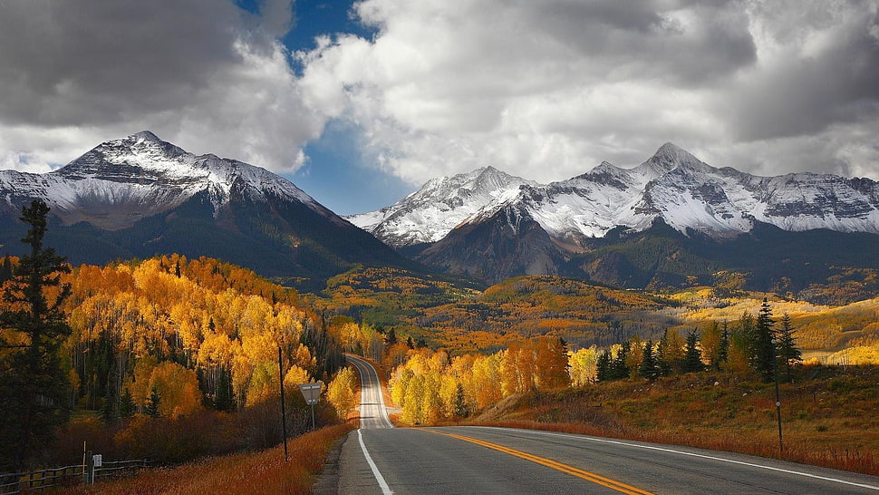 brown snowy mountain HD wallpaper