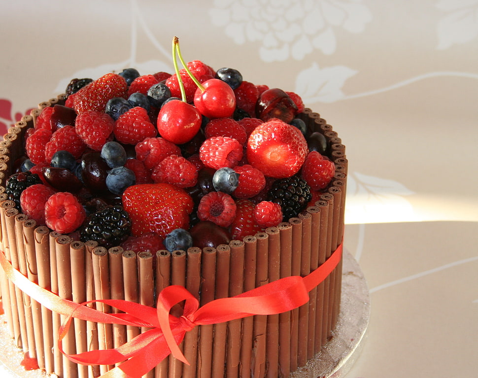 black berries and red strawberries HD wallpaper