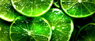 sliced lemons