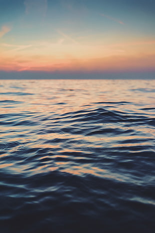 ocean with small waves HD wallpaper