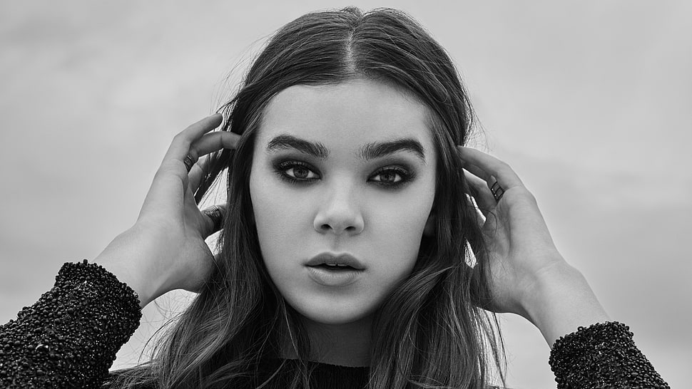 women's long-sleeved shirt, Hailee Steinfeld, 5K HD wallpaper