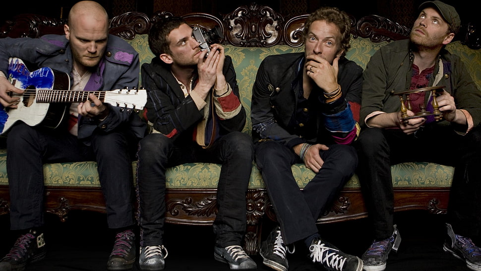 Coldplay sitting on sofa HD wallpaper