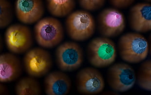 assorted-color pencils, pencils, macro, colorful HD wallpaper