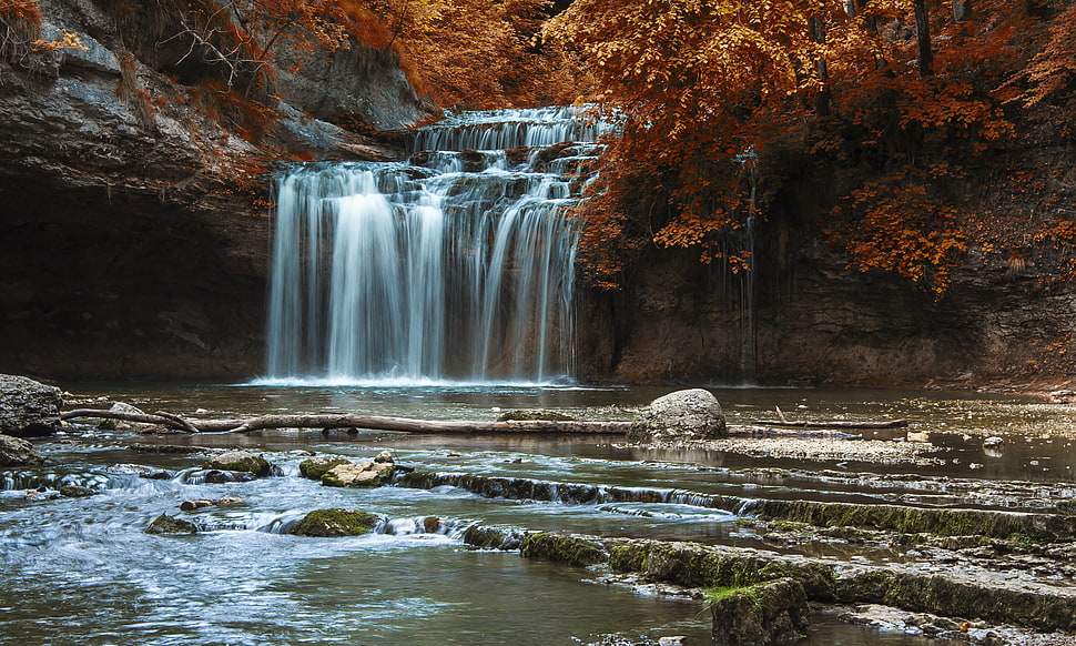 waterfalls during daytime HD wallpaper