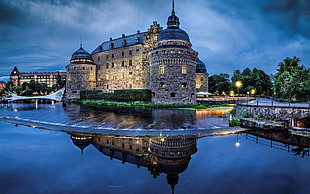 gray and teal castle, architecture, HDR, reflection, river