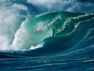 photo of huge wave HD wallpaper