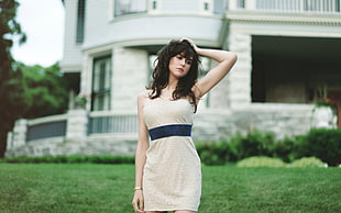 woman wearing white and blue tube dress macro photography3