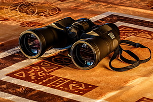 black binoculars HD wallpaper