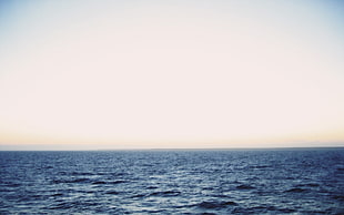 body of water, sea, sky