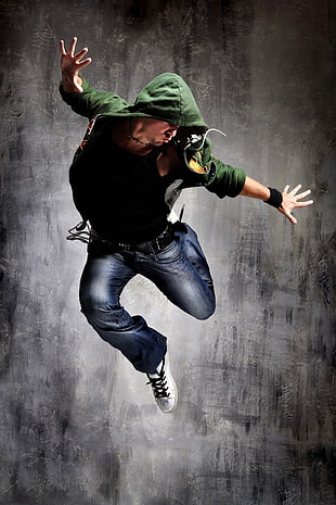 men's black tank top and blue denim jeans, dancing, breakdance