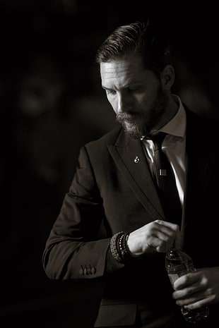 men's black and white suit, Tom Hardy, monochrome