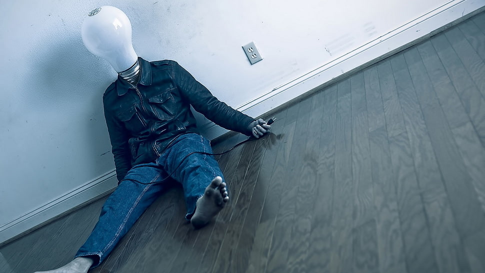 blue washed jeans, light bulb, artwork HD wallpaper