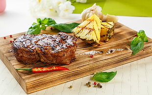 grilled meat and sliced pineapples, food, Pepper, beef, steak