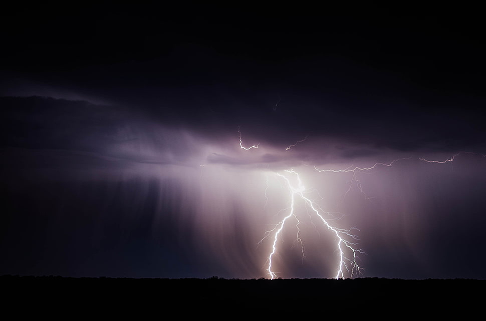 time lapse photography of lightning under the black clouds HD wallpaper