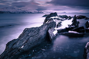 mountains beside sea, ullsfjord, norway HD wallpaper