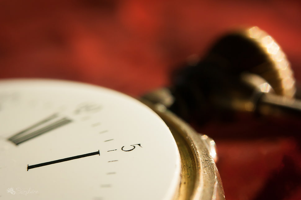 round white pocket watch HD wallpaper