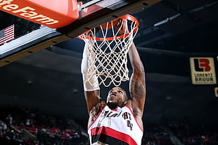 Portland Blazers dunk photo