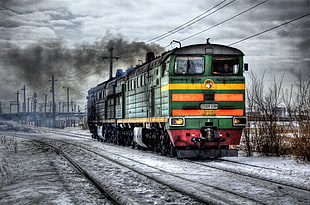 green and black train HD wallpaper