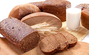 sliced bread with milk and oats