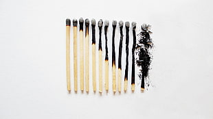 brown and black match sticks, matches, fire, burn, ash