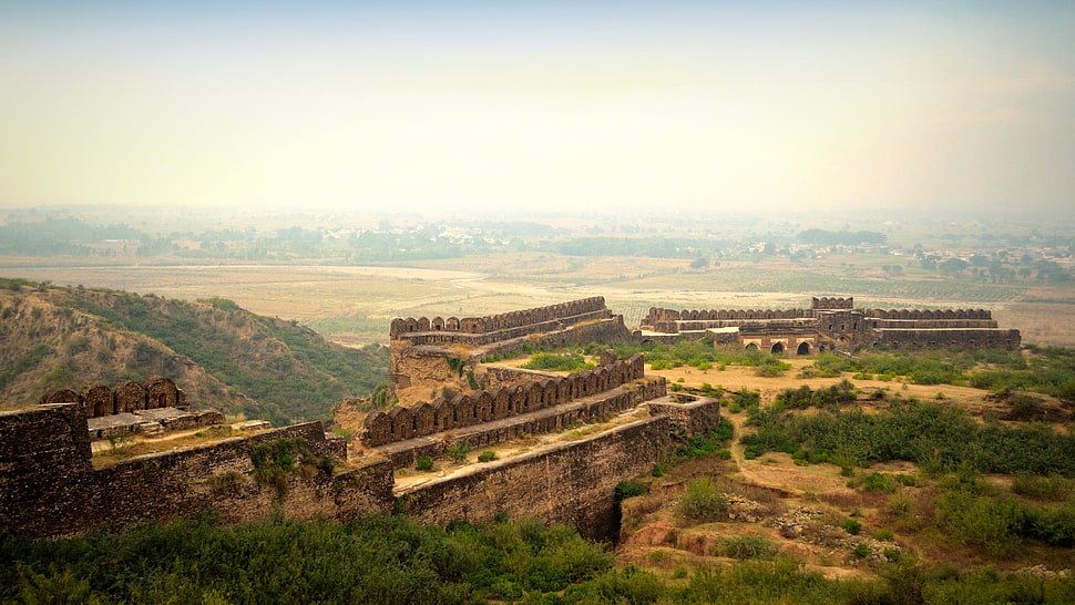 brown concrete structures, Pakistan, fort, abandoned HD wallpaper