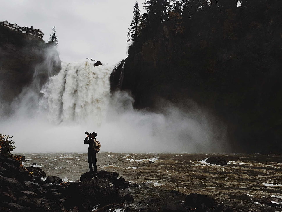 gray backpack, waterfall HD wallpaper