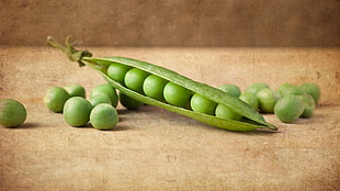 green peas HD wallpaper