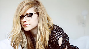 Avril Lavigne, Avril Lavigne, blonde, blue eyes, glasses