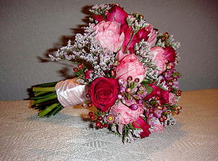 bouquet of pink and red flowers
