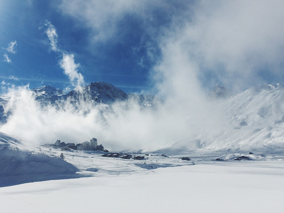 snow mountain during daytime HD wallpaper