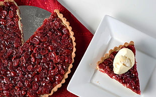 pie on white ceramic plate HD wallpaper