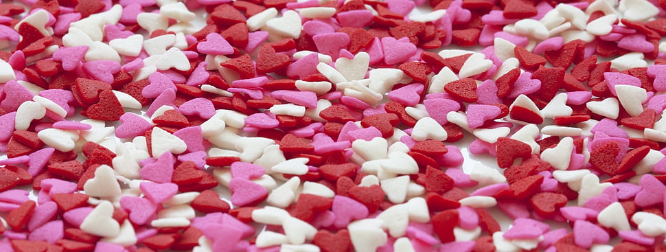 pink and white heartshaped cut-outs decors HD wallpaper