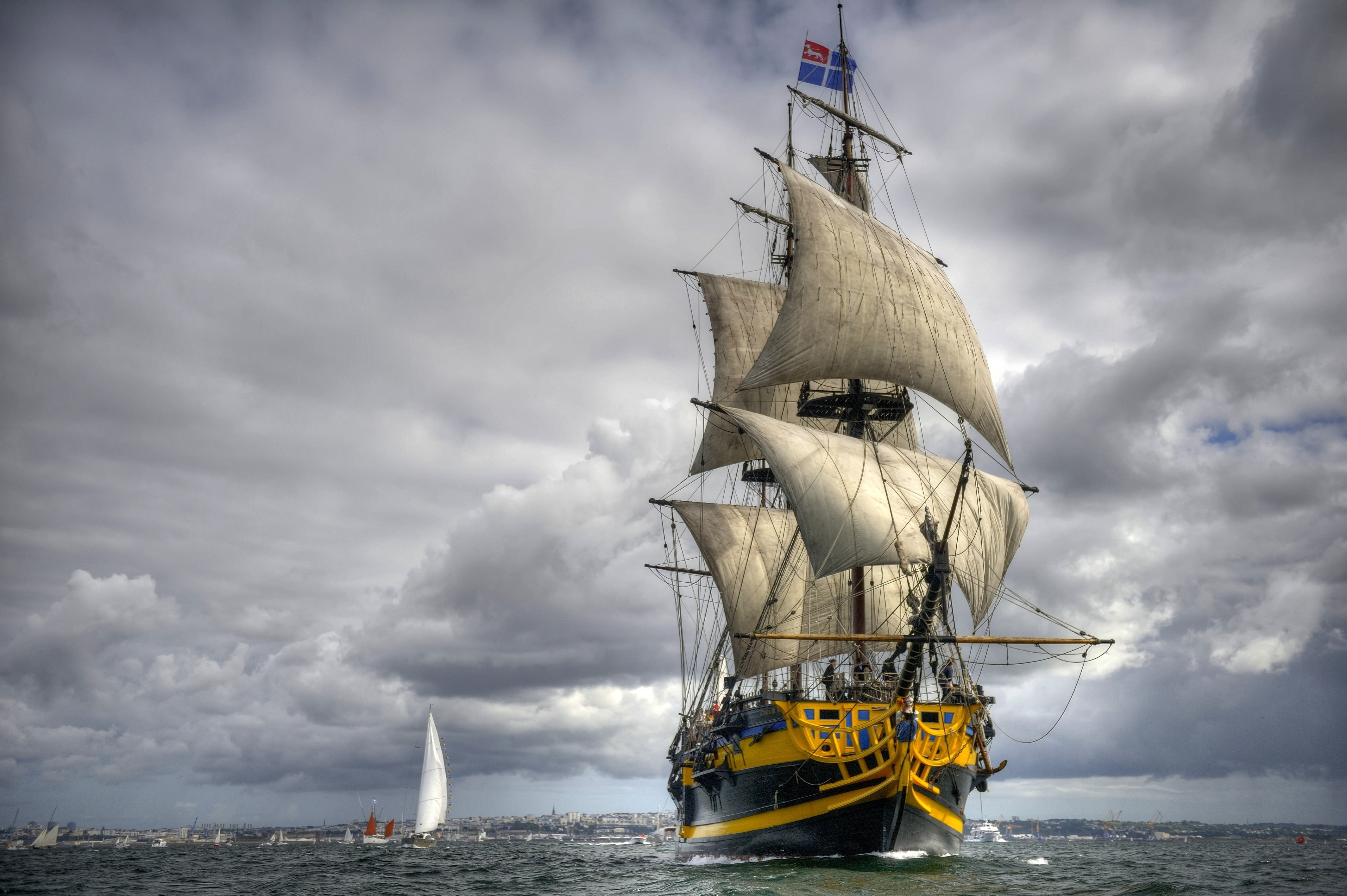 white and black galleon ship, sailing ship, Saint Malo
